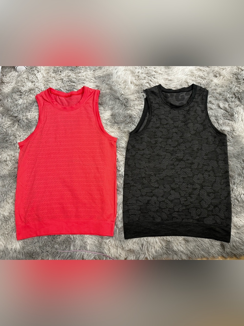 Lululemon Sleeveless Athletic Tank Tops Lot of 2 -Pink & Gray Size Women’s Small